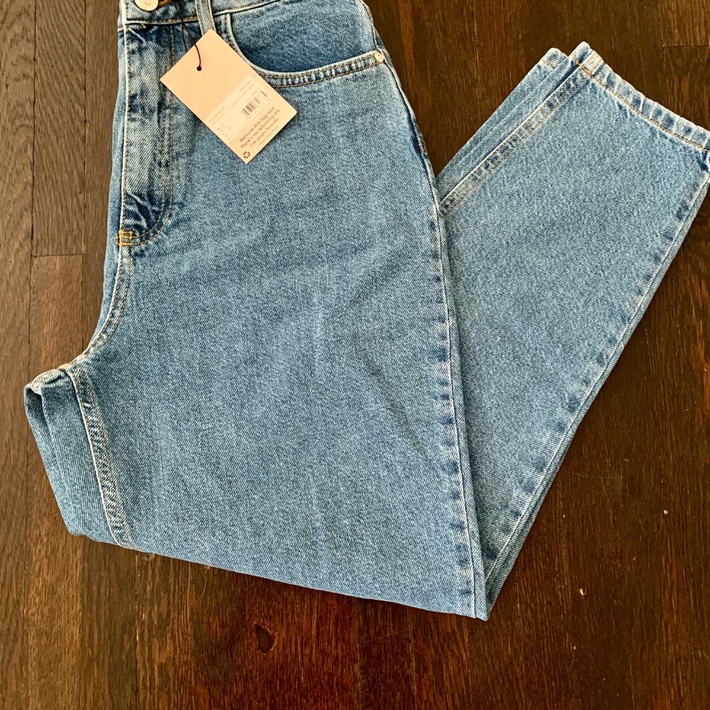 Missguided Riot Mom Jeans - Picture 2 of 3